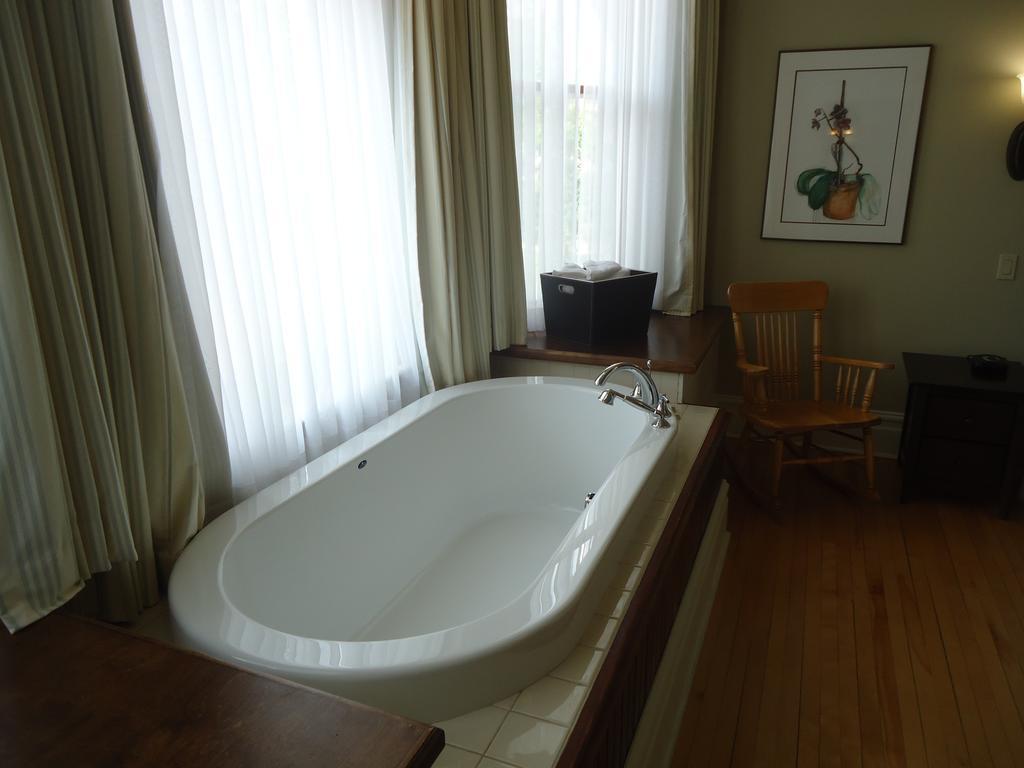 Maison Tait House Hotel Shediac Phòng bức ảnh