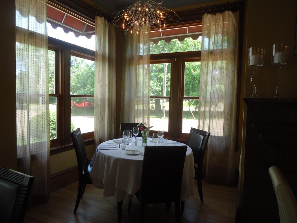 Maison Tait House Hotel Shediac Ngoại thất bức ảnh