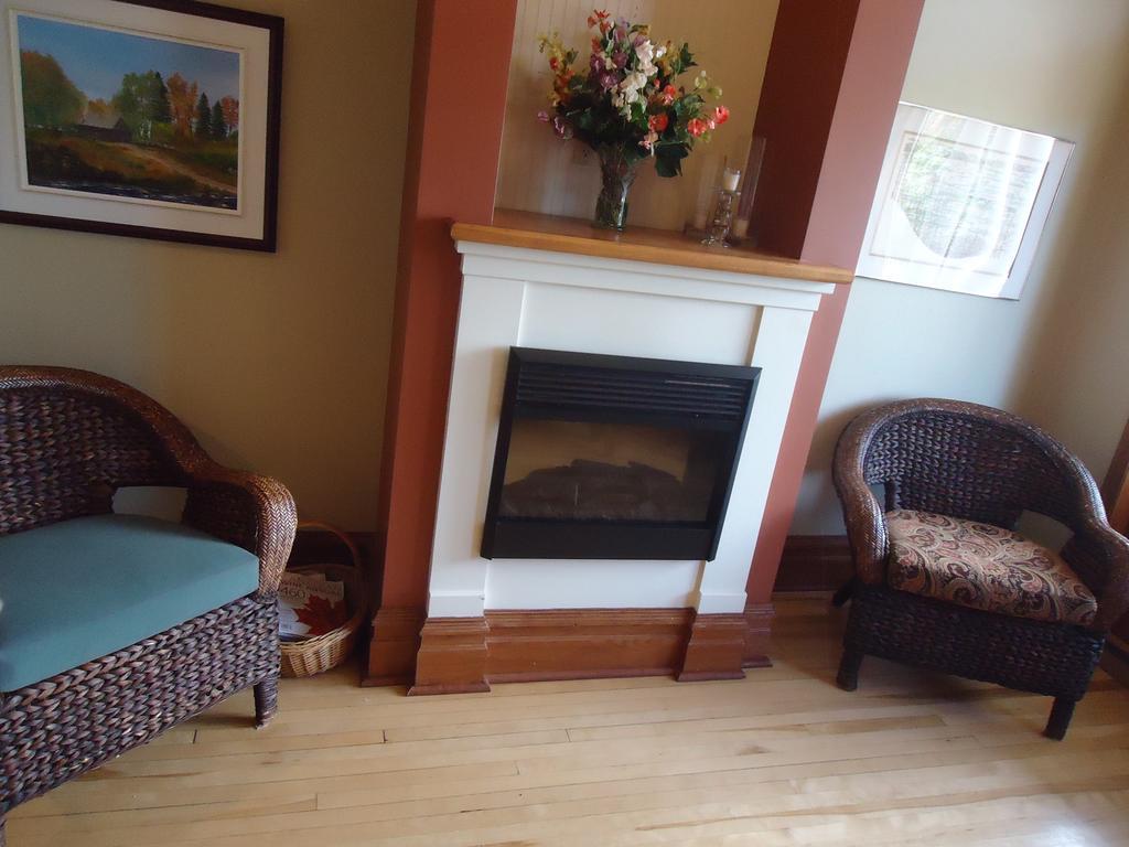 Maison Tait House Hotel Shediac Ngoại thất bức ảnh