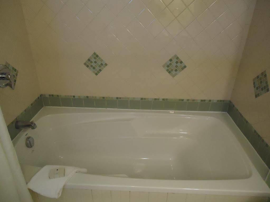 Maison Tait House Hotel Shediac Ngoại thất bức ảnh